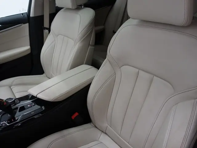 BMW 5 Serie 520i M-Sport Individual Aut- 2019 Benzine 36