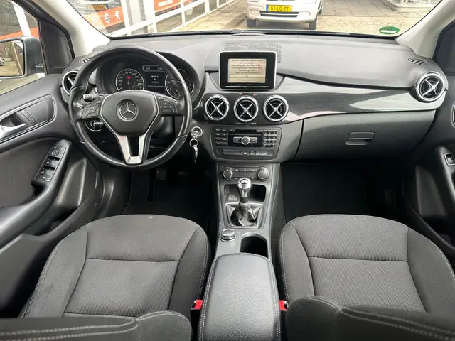 Mercedes-Benz B-Klasse 180 Ambition 2012 Benzine 9