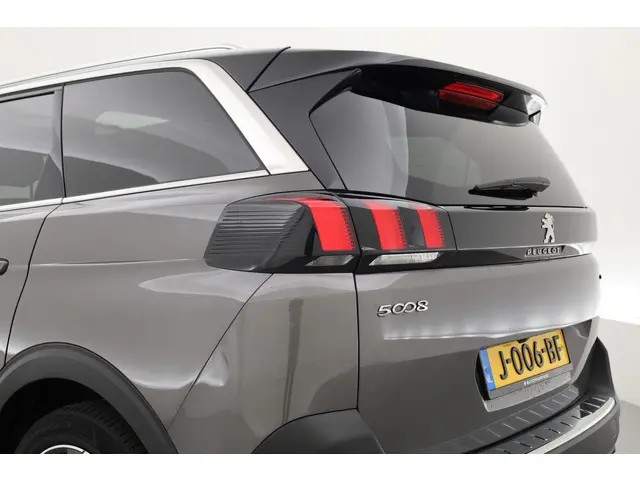 Peugeot 5008 1.2 PureTech GT-Line 7pers. 2020 Benzine 38