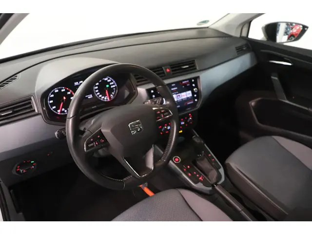 SEAT Arona 1.0 TSI Style Business Intense 2019 Benzine 26