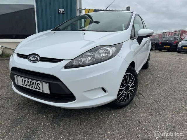 Ford Fiesta 1.25 Limited new apk|airco|boekjes 2012 Benzine