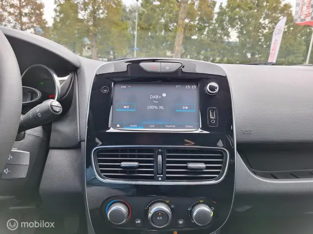 Renault Clio ESTATE 0.9 TCe LIMITED 2018 Benzine 21