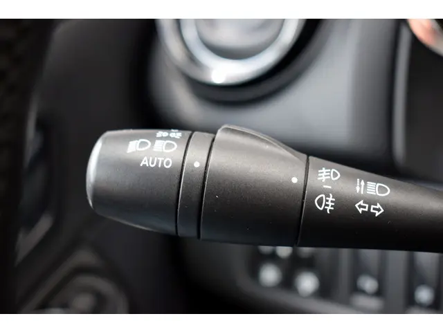 Renault Clio 0.9 TCE Dynamique 2013 Benzine 24