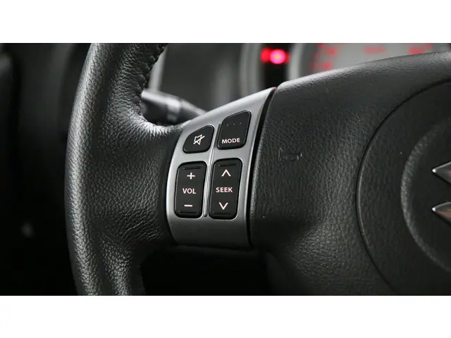 Suzuki Splash 1.2i 94pk Automaat Exclusive 2014 Benzine 22