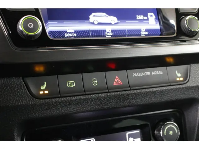 Škoda Fabia Combi 1.0 TSI Sport Business 2020 Benzine 26