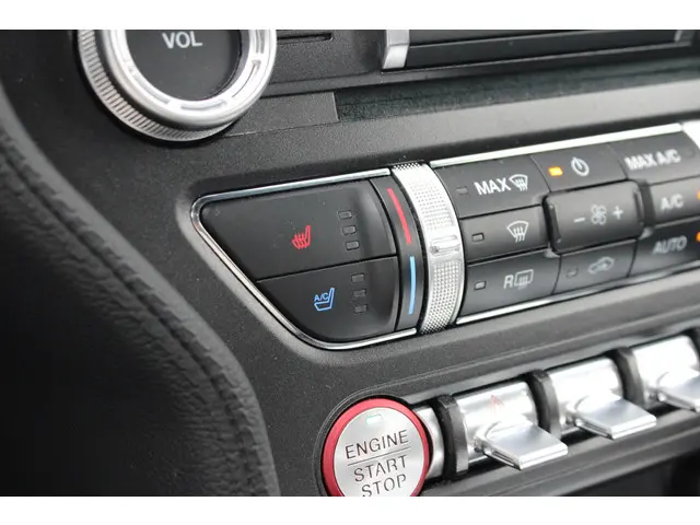 Ford Mustang Convertible 5.0 V8 GT 2022 Benzine 50