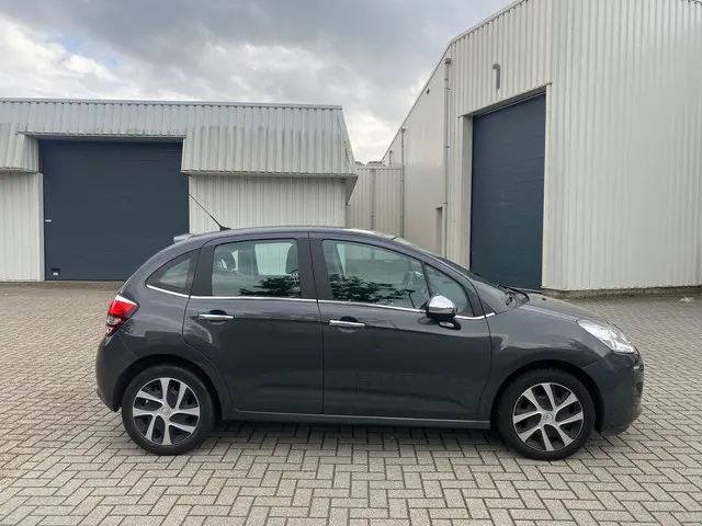 Citroën C3 1.2 VTi Collection / Navi / Clima / NAP 2014 Benzine 6