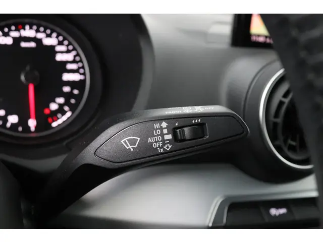 Audi Q2 30 TFSI epic 2020 Benzine 30