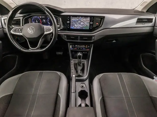 Volkswagen Polo 1.0 TSI Sportline 2022 Benzine 6