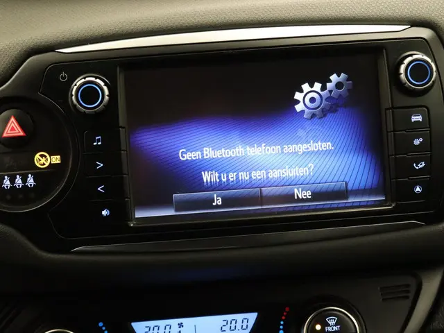 Toyota Yaris 1.5 Hybrid Aspiration 2015 Hybride Benzine 34