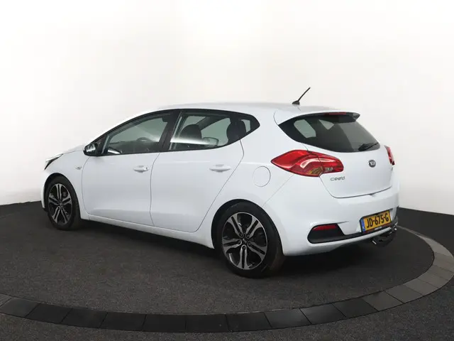Kia cee'd 1.6 GDI ComfortLine 2016 Benzine 7