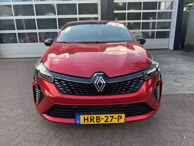 Renault Clio 1.0 TCe 90 GPF techno 2024 Benzine 2