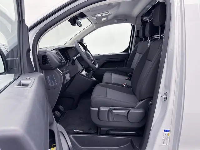 Toyota ProAce Worker 2.0 D-4D Challenger 2024 Diesel 18