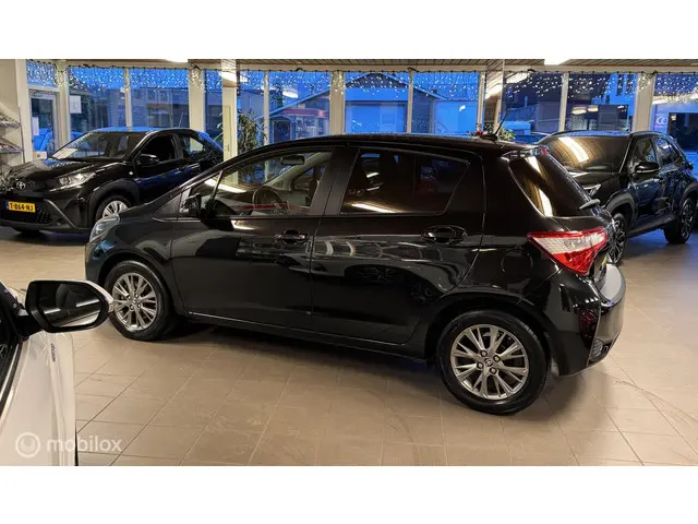 Toyota Yaris 1.5 VVT-i Dynamic AUTOMAAT! 2019 Benzine 11