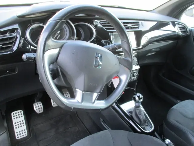 Citroën DS3 1.2 VTi Business 2013 Benzine 8
