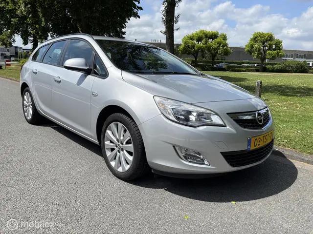 Opel Astra Sports Tourer 1.4 Turbo Sport 2012 Benzine 15