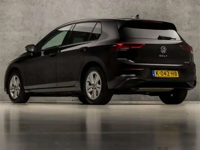 Volkswagen Golf 1.0 eTSI Sport 2020 Benzine 3