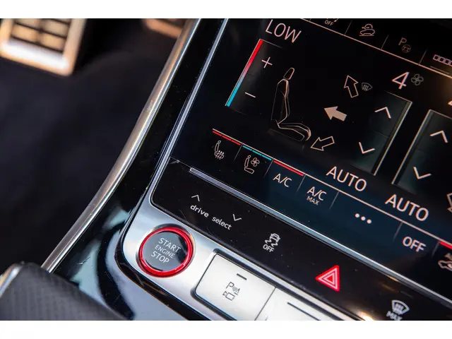 Audi Q7 4.0 TFSI SQ7 quattro 2022 Benzine 17