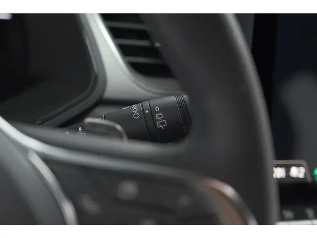 Renault Captur Mild Hybrid 160 EDC Techno 2025 Benzine 35