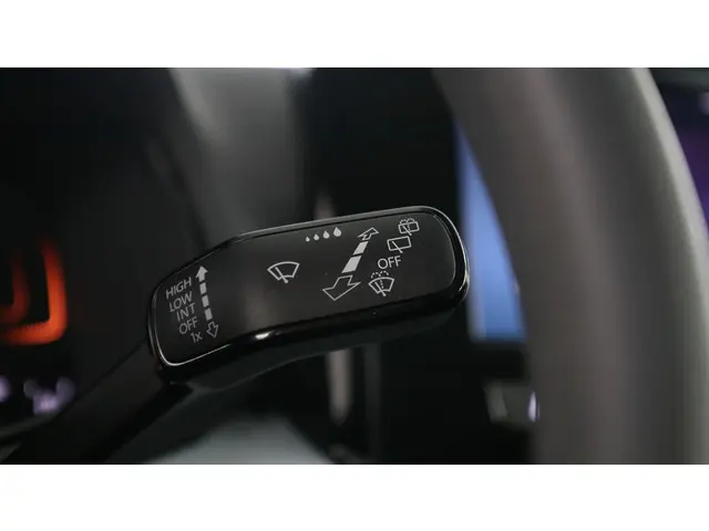 SEAT Arona 1.0 EcoTSI 95pk Reference 2024 Benzine 21