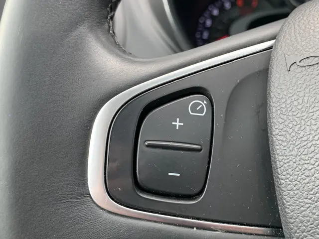 Renault Captur 1.2 TCe Initiale Paris 2018 Benzine 21