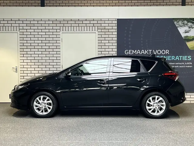 Toyota Auris 3