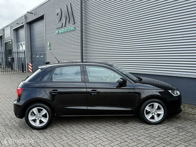 Audi A1 Sportback 1.0 TFSI Sport 2017 Benzine 8
