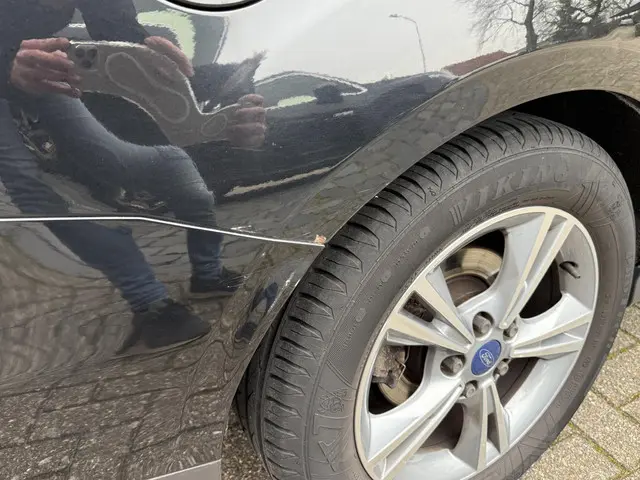 Ford Focus Wagon 1.0 EcoBoost Edition 2014 Benzine 16