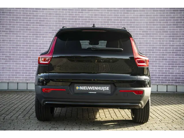 Volvo XC40 2.0 B3 Plus Black Edition 2025 Benzine 10