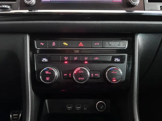 SEAT Ateca 1.5 TSI FR Business Intense 2019 Benzine 26