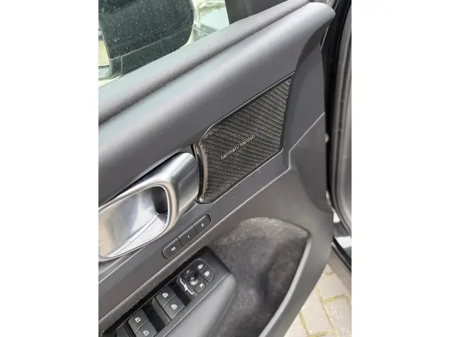 Volvo XC40 1.5 T5 Recharge R-Design 2022 Hybride Benzine 7