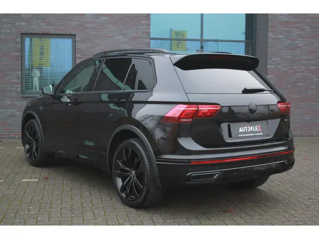 Volkswagen Tiguan 2.0 TSI 4Motion 2022 Benzine 8