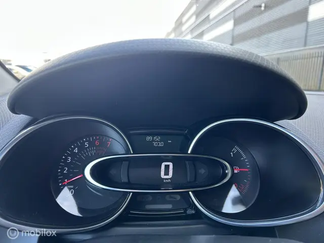 Renault Clio 0.9 TCe Limited 2016 Benzine 7