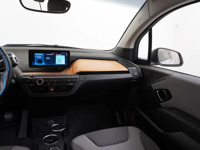 BMW i3 Basis iPerformance 94Ah 33 kWh 2018 Elektrisch 23