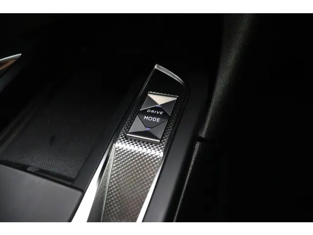 DS DS 3 1.2 PureTech Performance Line 2024 Benzine 26