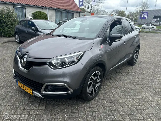 Renault Captur 0.9 TCe Helly Hansen 2015 Benzine 4