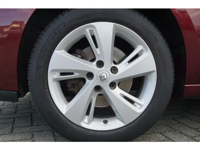 Renault Scénic 1.4 TCe Bose 2013 Benzine 27