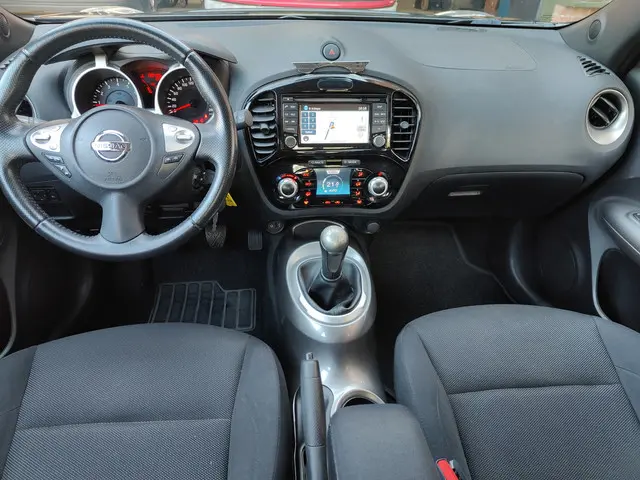 Nissan Juke 1.6 Acenta 2013 Benzine 23