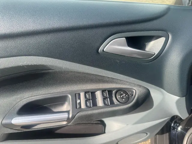 Ford C-MAX 1.0 Trekhaak,Pdc, Navigatie 2014 Benzine 23