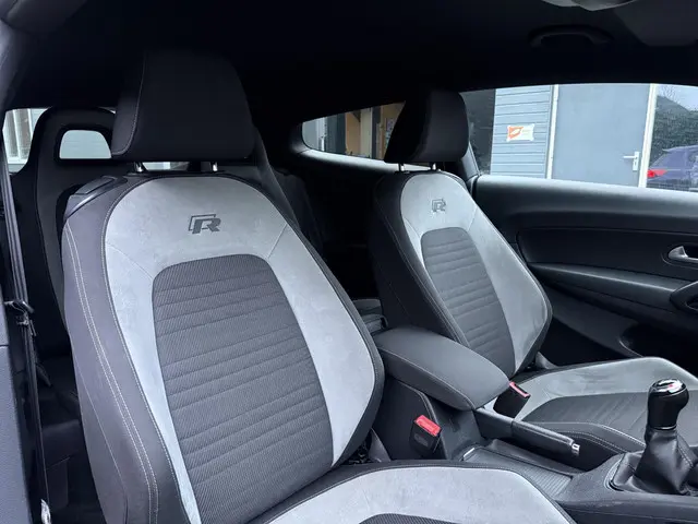 Volkswagen Scirocco 2.0 R 2016 Benzine 13