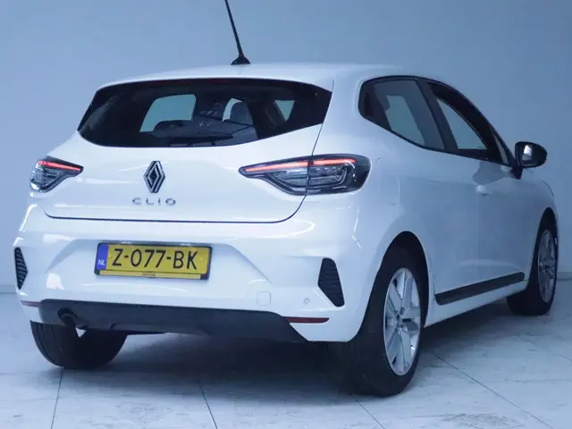 Renault Clio 1.0 TCe 90 GPF evolution 2024 Benzine 2