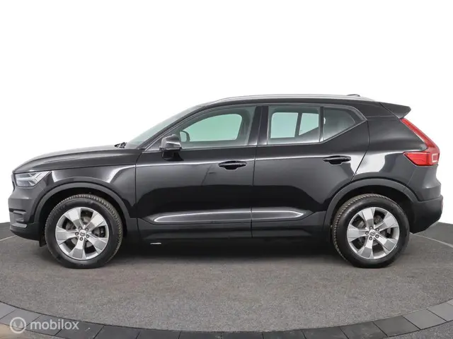 Volvo XC40 1.5 T2 Momentum automaat 2021 Benzine 6