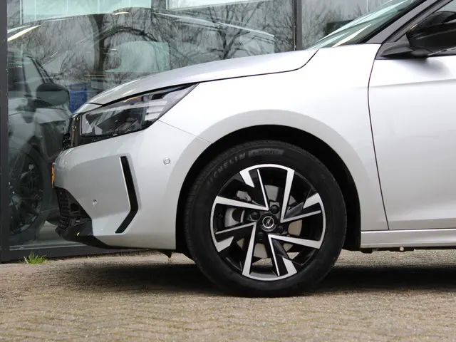 Opel Corsa 1.2 Turbo Hybrid GS 2024 Hybride Benzine 10