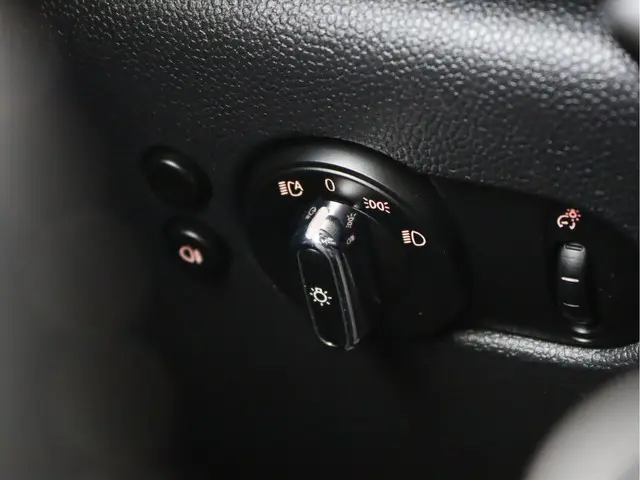 MINI Cooper Cabrio John Works Chili 2020 Benzine 34