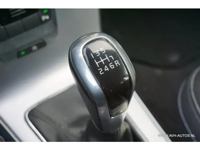 Volvo V40 2.0 D2 Summum Business 2015 Diesel 16