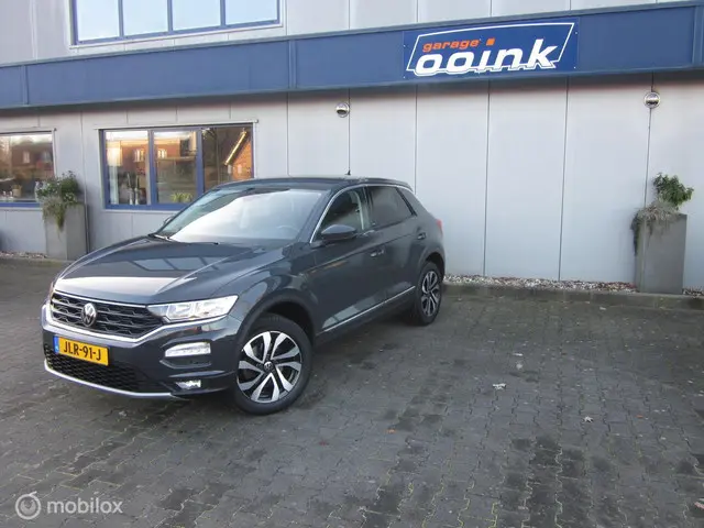 Volkswagen T-Roc 1.5 TSI Style Business 2021 Benzine
