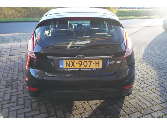 Ford Fiesta 1.25 / Airco / Radio 2015 Benzine 3
