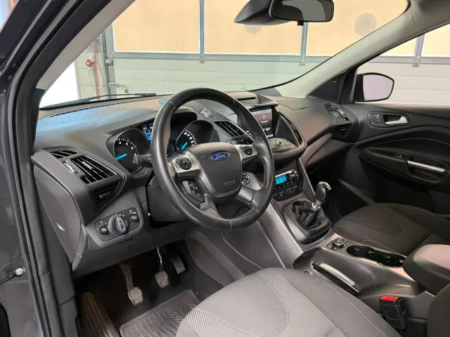 Ford Kuga 1.5 Titanium 1 JAAR BOVAG GARANTIE 2016 Benzine 14