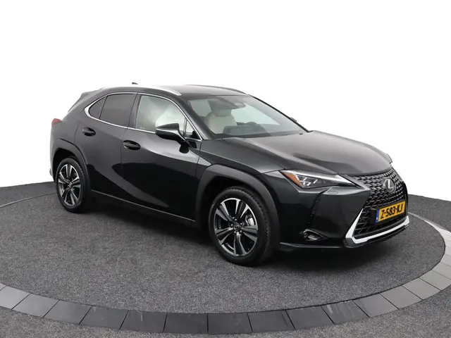 Lexus UX 300h Luxury Line 2024 Hybride Benzine 13