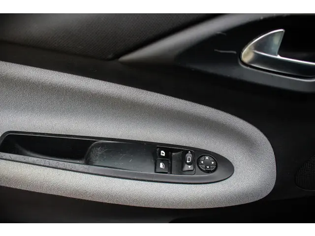 Citroën DS3 1.2 VTi Chic 2014 Benzine 12